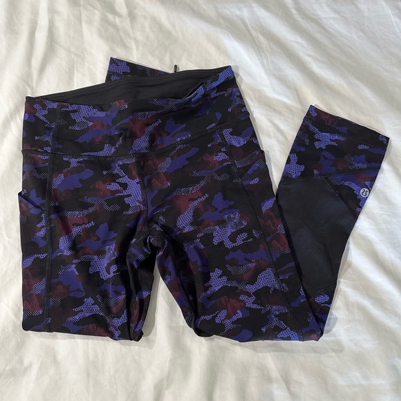 Lululemon Pace Rival Crop Hounds Camo Emperor Blue Black / Black 4 - Picture 7 of 11